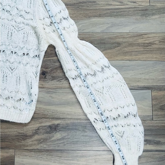 Zara Victorian light weight cream sweater - Picture 5 of 6